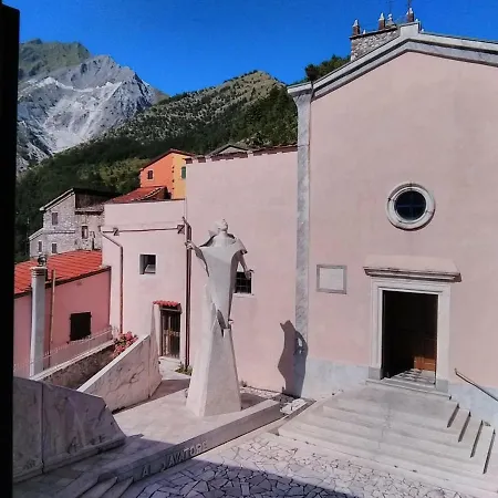 La Casa Di Giovanni Holiday home Carrara